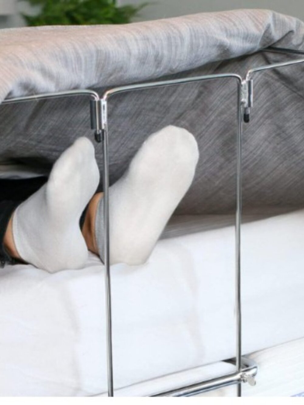 Blanket Lift Bar - for use at End or Side of Bed - Elevates blankets as needed - Picture 2 of 6